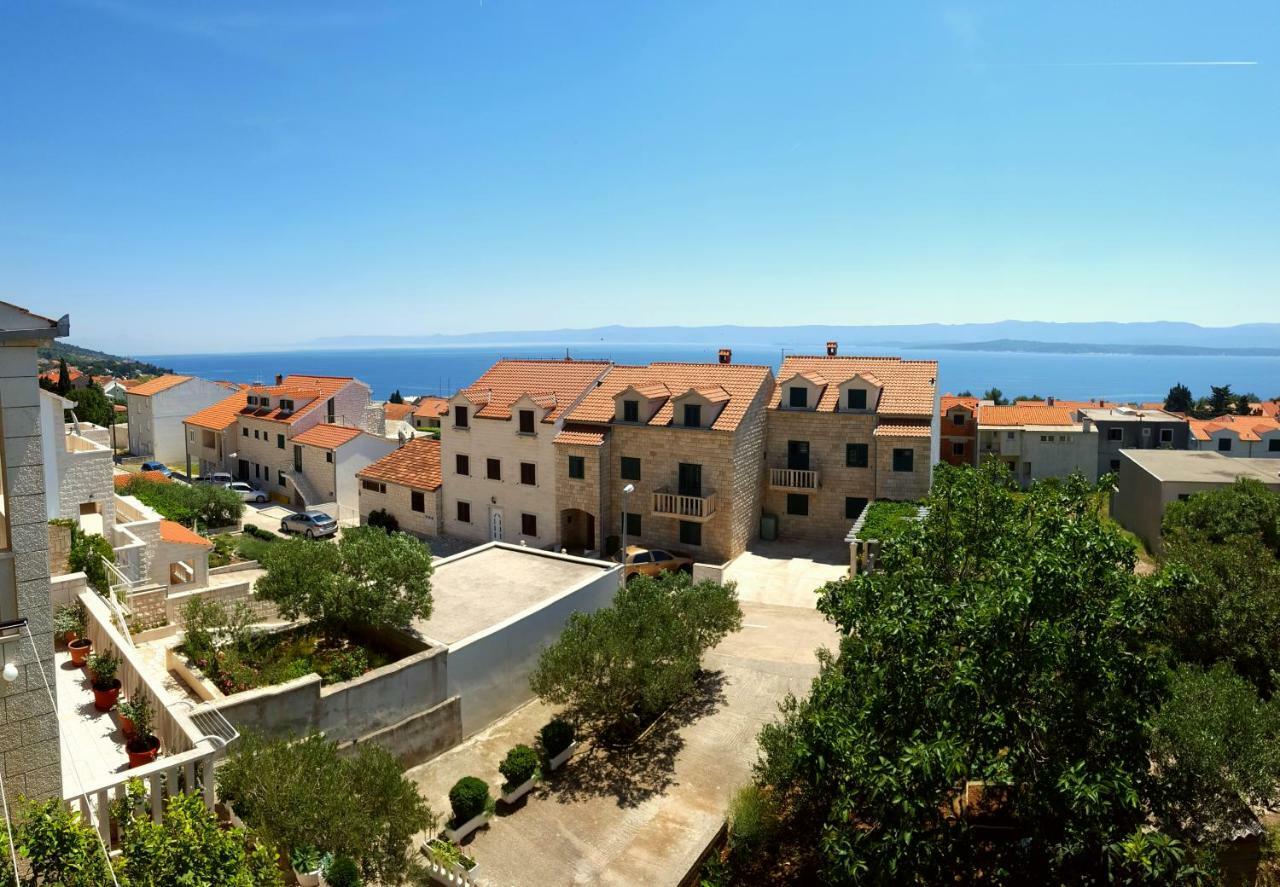 Apartmani Bezma Bol Exterior photo